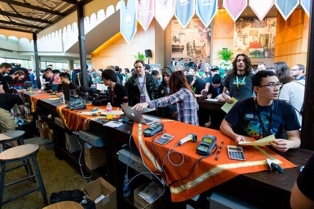 LOL官方宣布：2023上半赛季排位奖励皮肤为胜利凤凰艾尼维亚