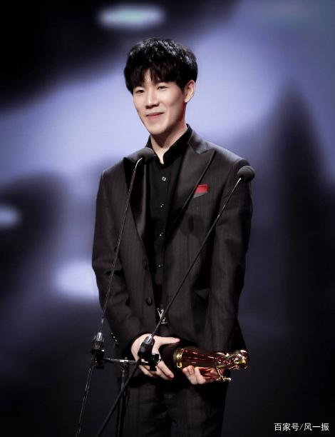 LCK官员为选手提供培训：合同知识、资产管理、社交媒体等。