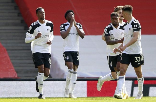 前11轮仅打进12球，斯基拉：罗马想在冬窗买新前锋和右脚边锋（前11轮仅12球，斯基拉称罗马冬窗寻觅新中锋与右脚边锋）