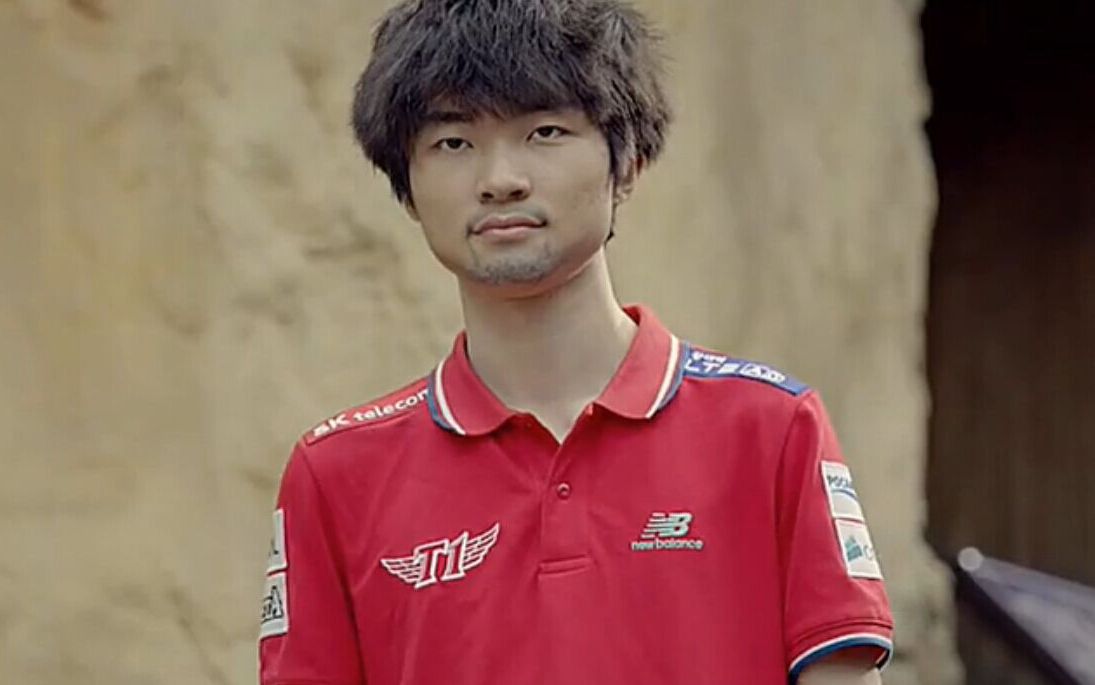 Ruler采访：用自己的冠军皮肤打会更厉害，其他选手用也会变强