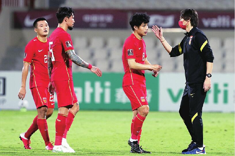 内维尔：利物浦仍能获得欧冠资格，但难以达到上限